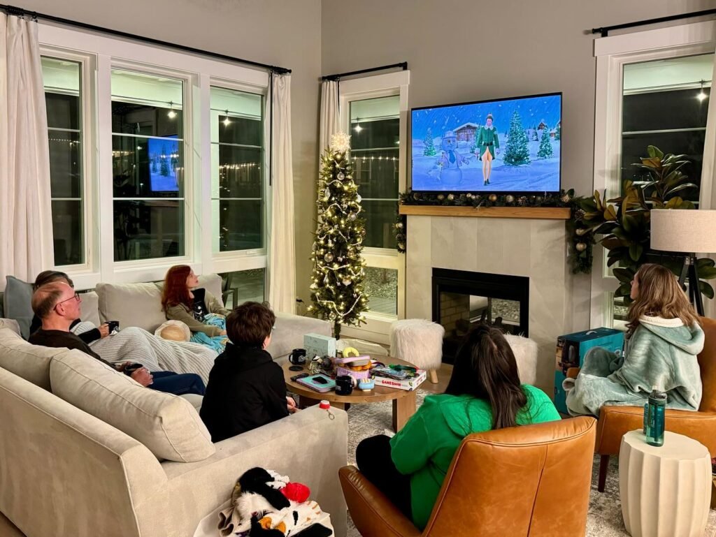 Huge Group Movie Night in our Living Room. Fun and Cozy.